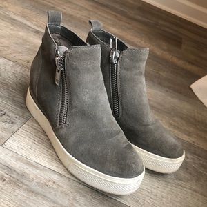 Steve Madden Sneakers!